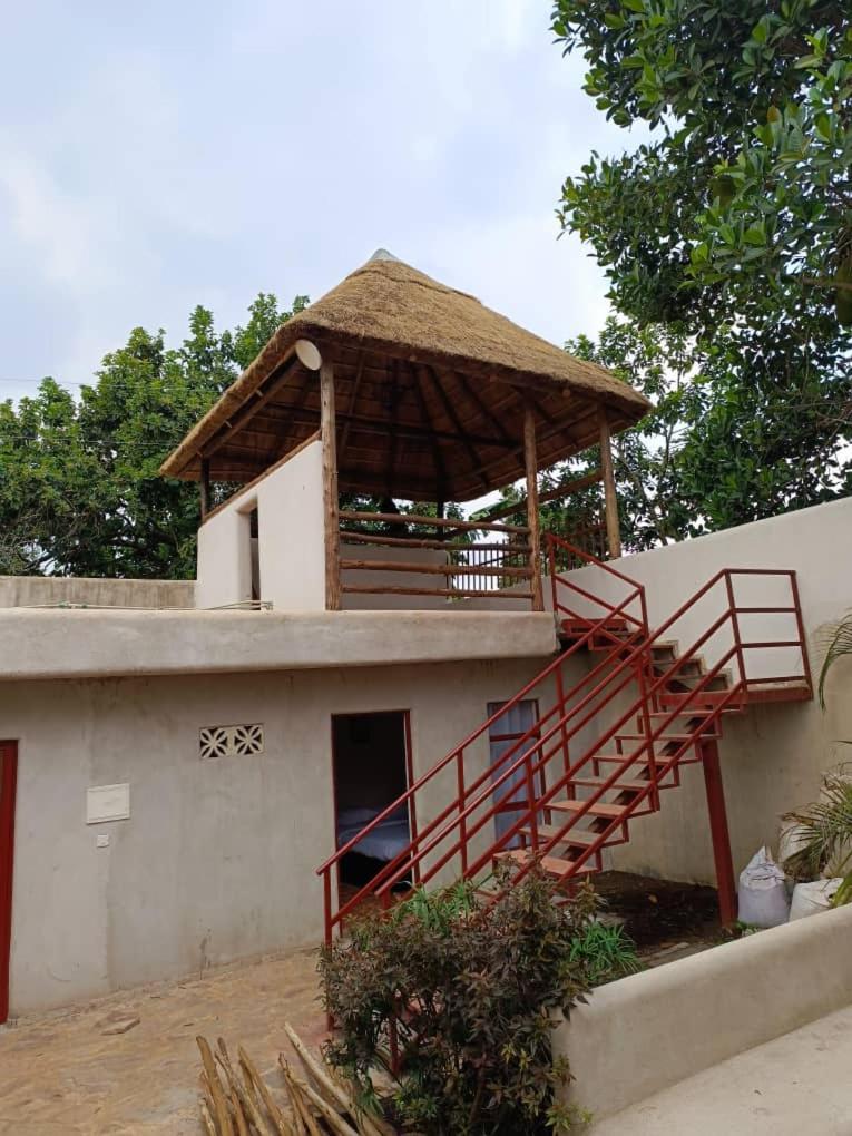 Mia Safari Lodge And Restaurant Ентебе Екстериор снимка